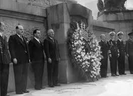President Truman laying wreath at Monument for the Niños Héroes.  Photo, courtesy of Truman library